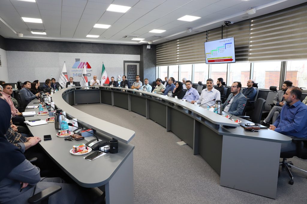 بازدید معاون محیط زیست انسانی اداره کل حفاظت محیط زیست استان البرز از شرکت مکو