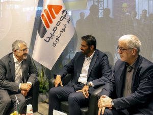 حضور مکو در الکامپ ۲۹